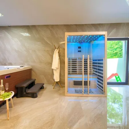 Wellness Modruna アパート *